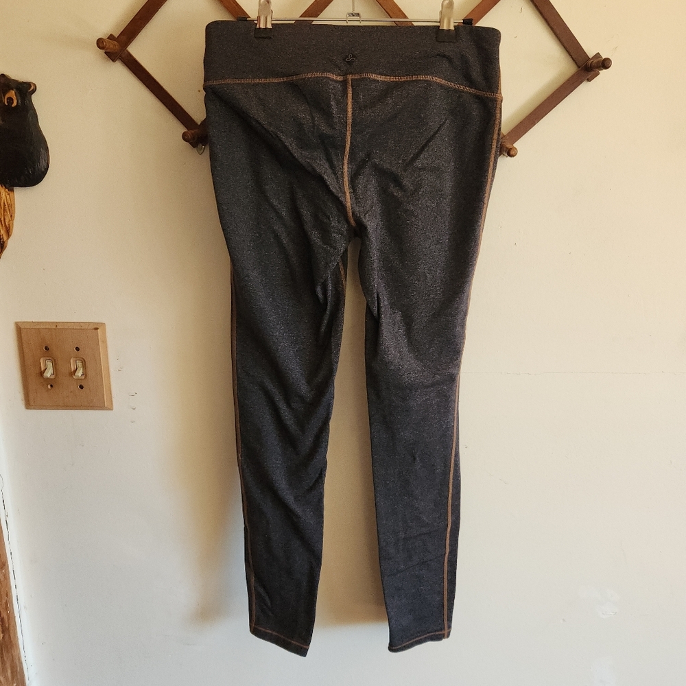 Prana Charcoal Gray Athletic Leggings with Contrast Stitching Medium